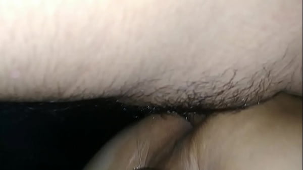 Porno Gay…Hombrecito Caliente Me Folla el Culo con su Trapito Duro